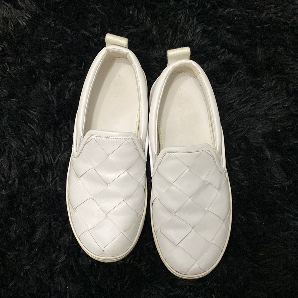 Bottega vanetta size 7.5 (37.5) white sneakers.